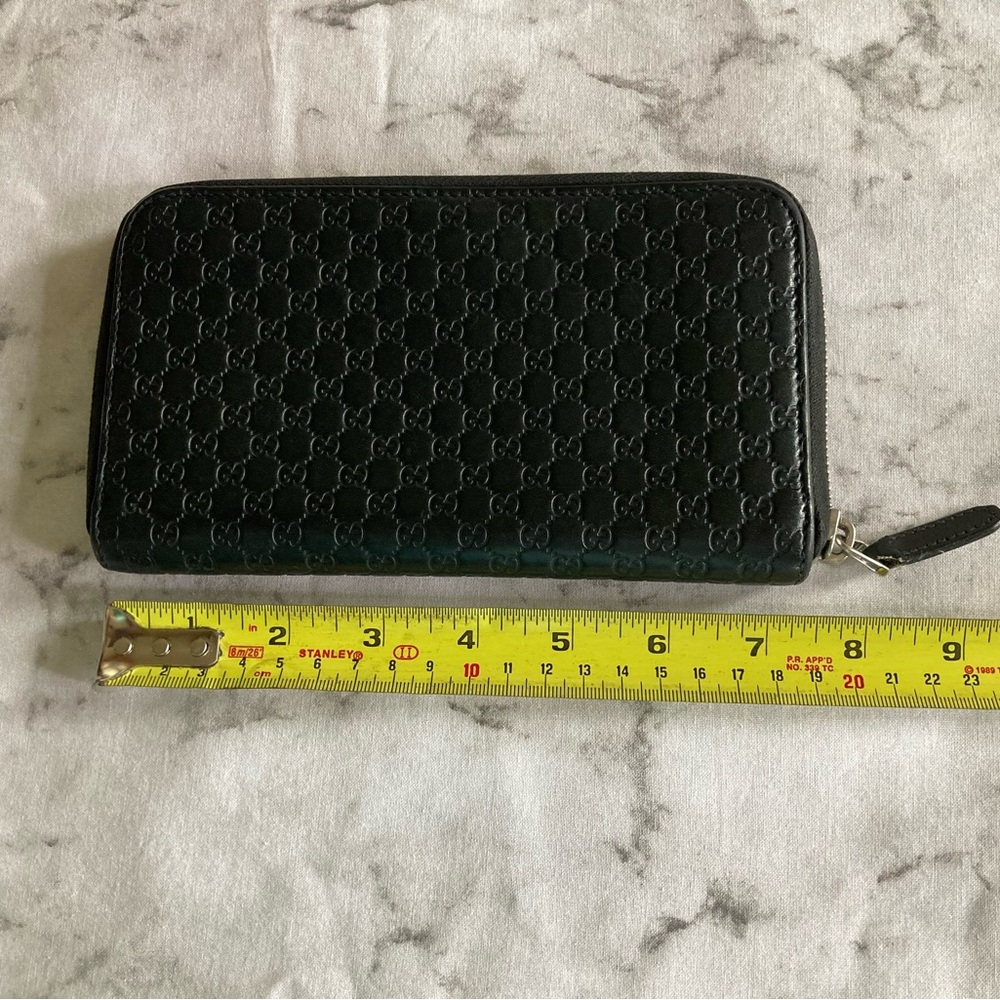 Gucci Black Micro Monogram Zip Wallet - Picture 3 of 6